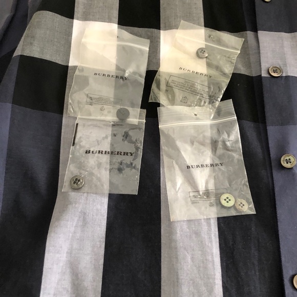 💙BURBERRY💙 - Picture 8 of 16